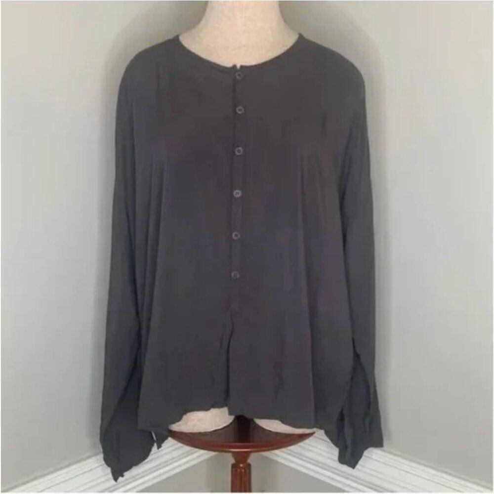 CP Shades Women's Taupe Color Button Down Lagenlook Top Long Sleeves Size Small